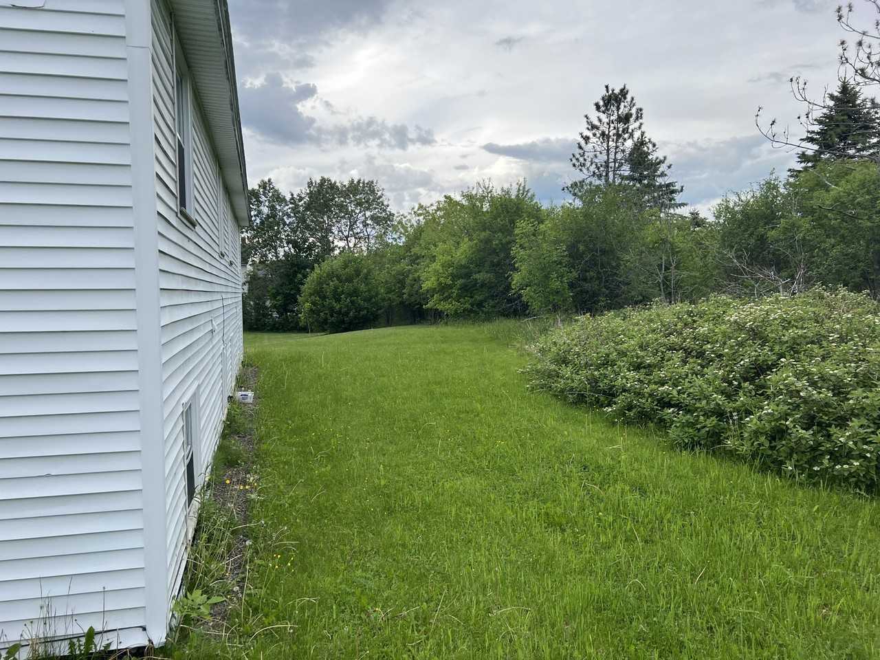 51 Glenwood Dr #1 - Photo 2 of 21