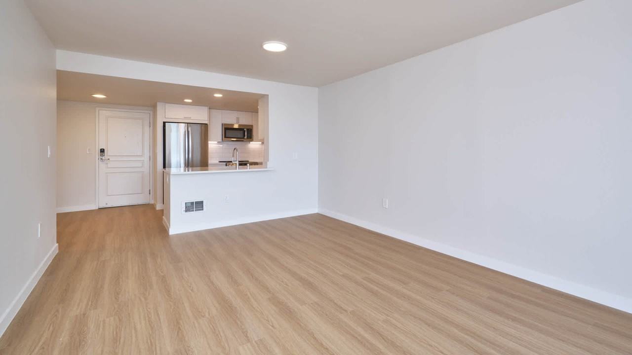 Olympus - Photo 5 of 50