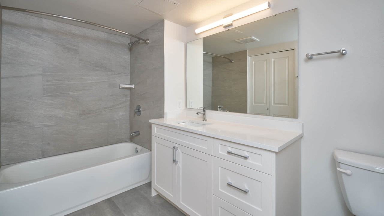 Olympus - Photo 6 of 50