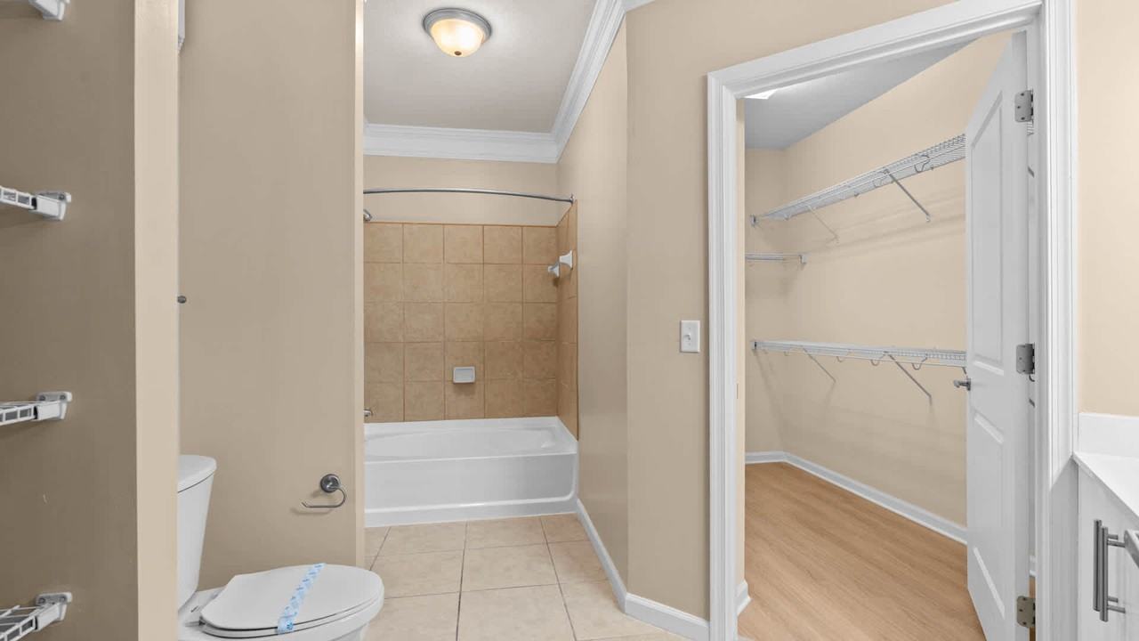 Gaithersburg Station - Photo 2 of 50