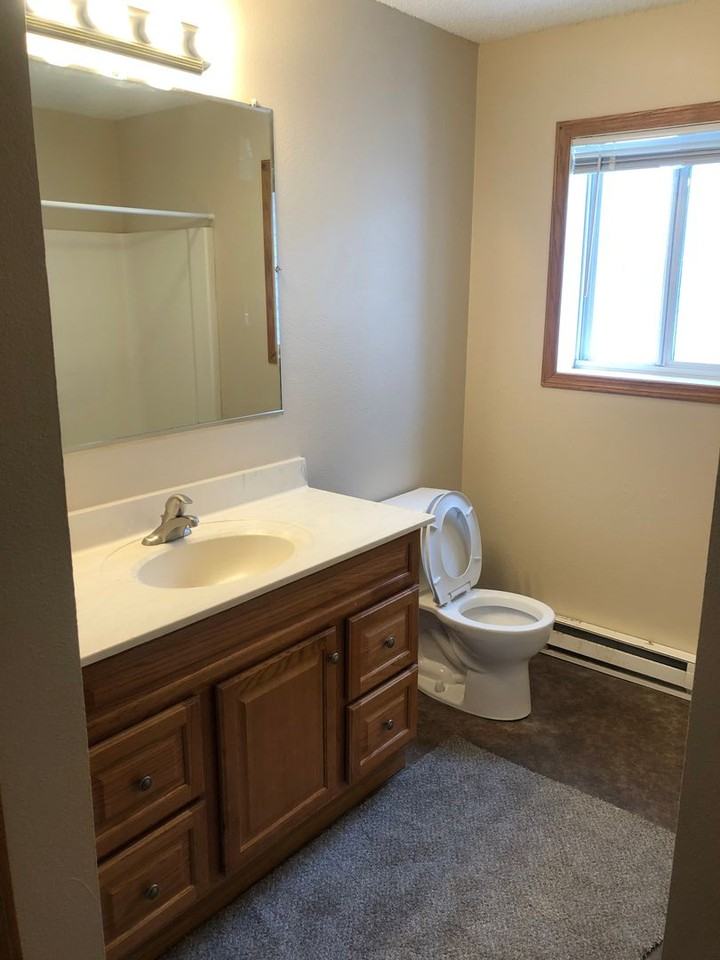 Knox Ave 2: 1030 - Photo 7 of 12