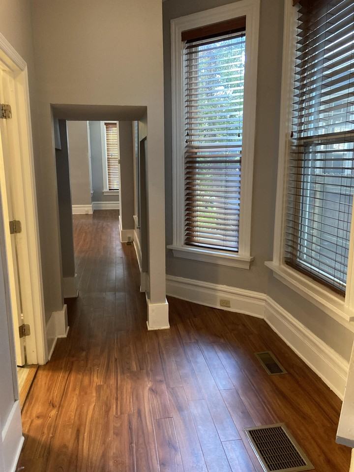 1605 N 2nd St #1 - Photo 6 of 17