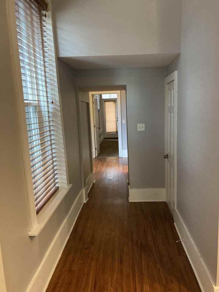 1605 N 2nd St #1 - Photo 5 of 17