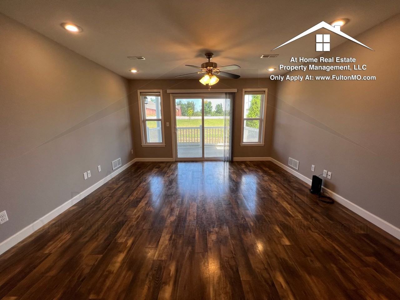 301 E Saint Eunice Rd - Photo 6 of 24