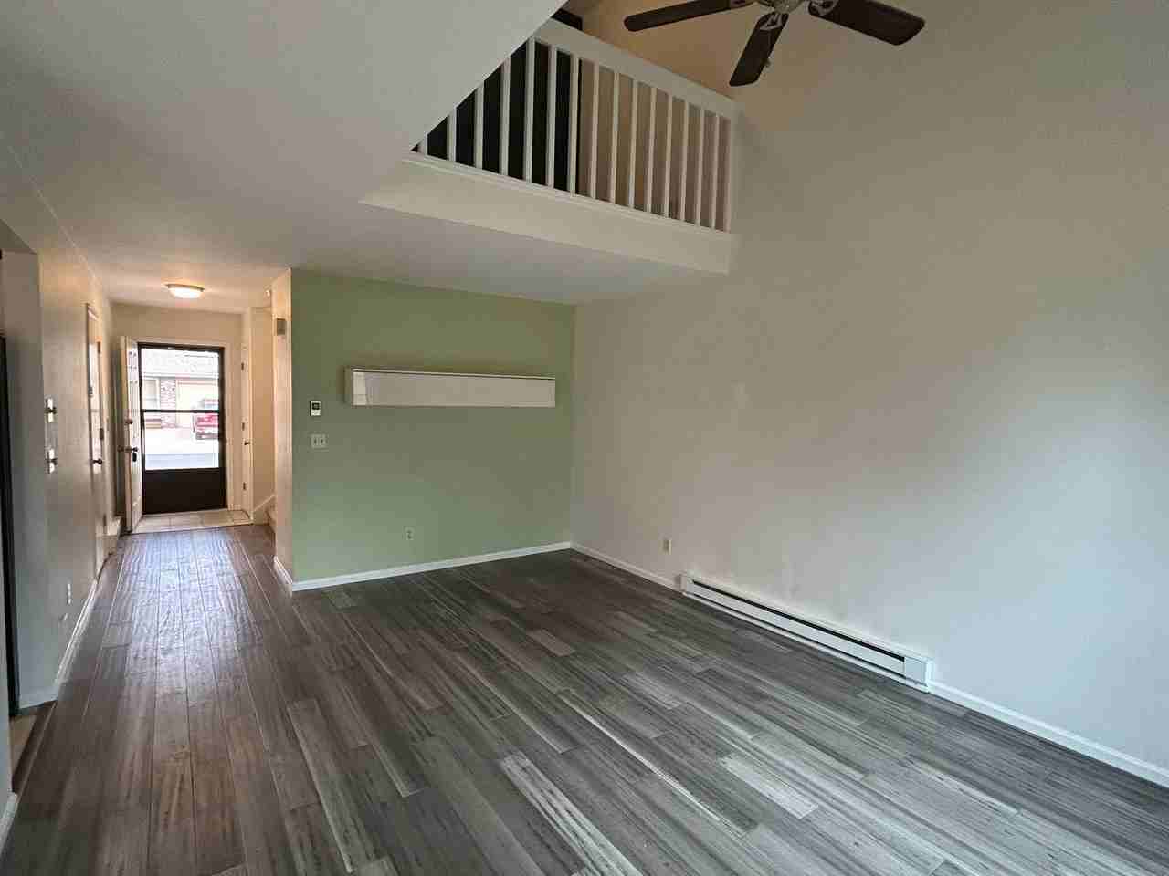 947 Gilgalad Way - Photo 3 of 11