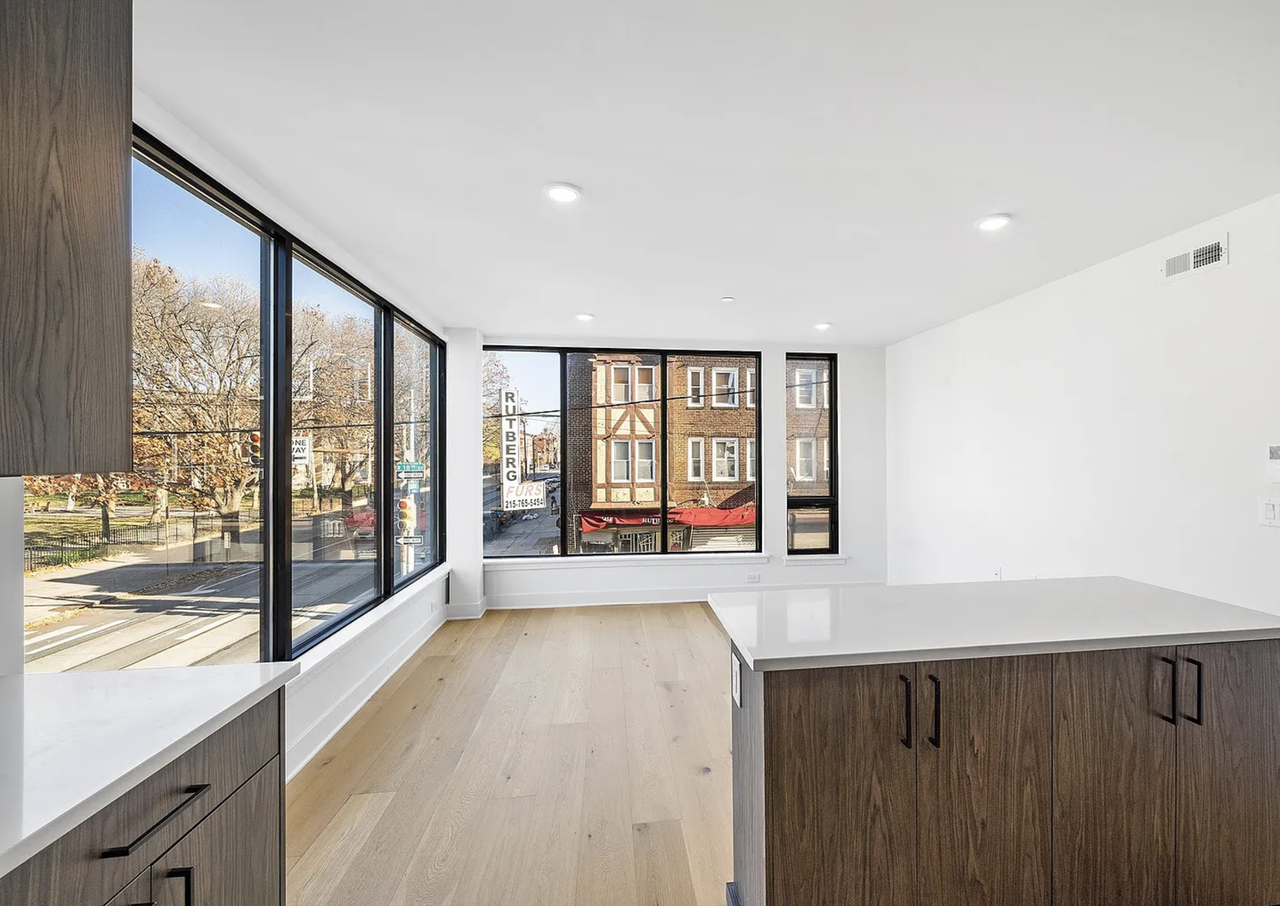 1800 W Girard Ave #2 - Photo 6 of 16