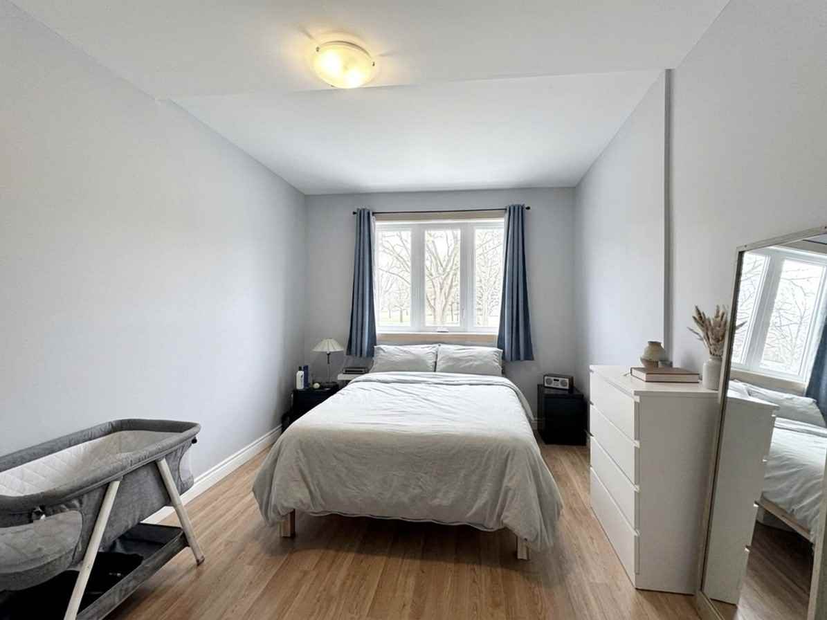 581 Carlaw Ave #MAIN - Photo 5 of 11