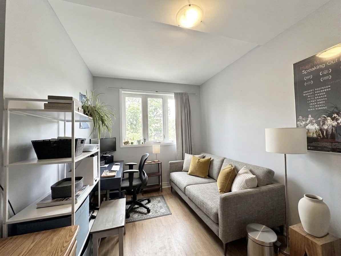 581 Carlaw Ave #MAIN - Photo 7 of 11