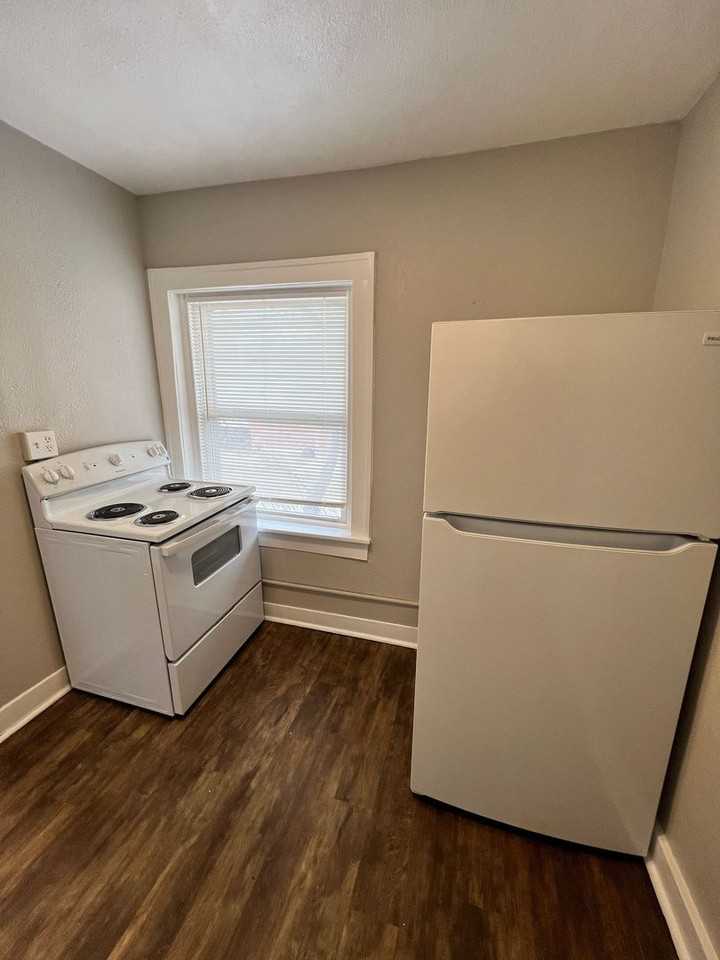 2908 E 29th St - Photo 7 of 14