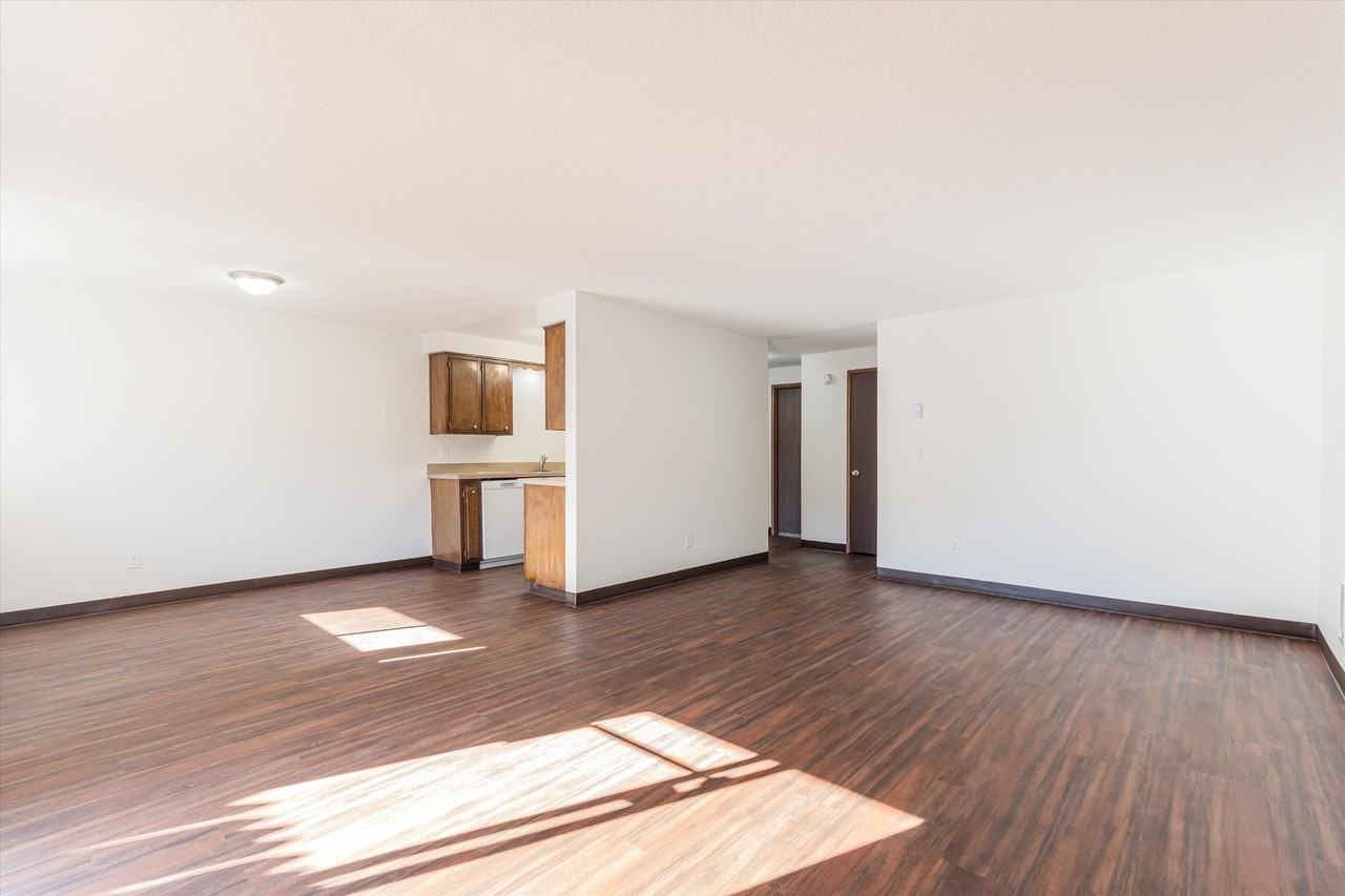 Rockwood Park Apartments - Photo 4 of 34