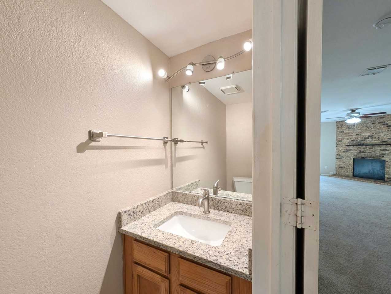 168 Merlin Way - Photo 3 of 27