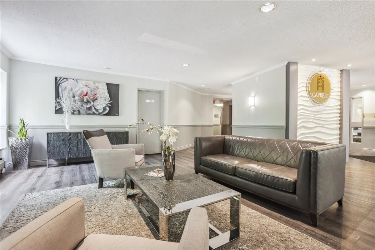 Lord Nelson Apartments - Photo 7 of 16