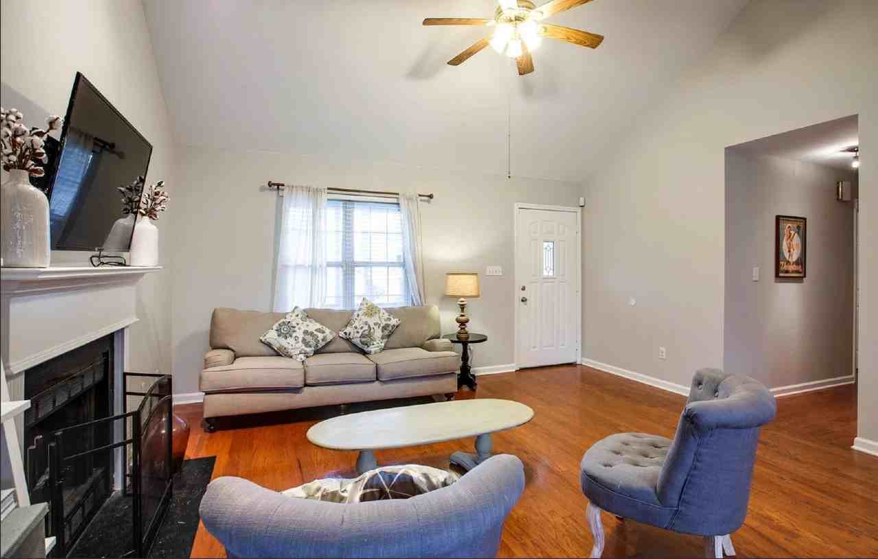 1713 Greenwood Ave - Photo 6 of 23