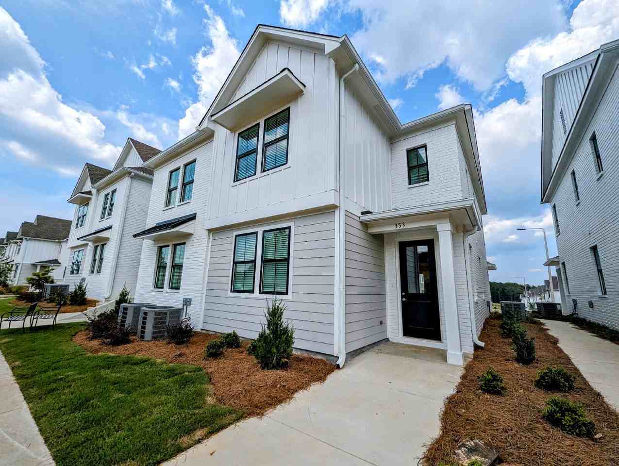 353 Commonwealth Blvd - Photo 2 of 25