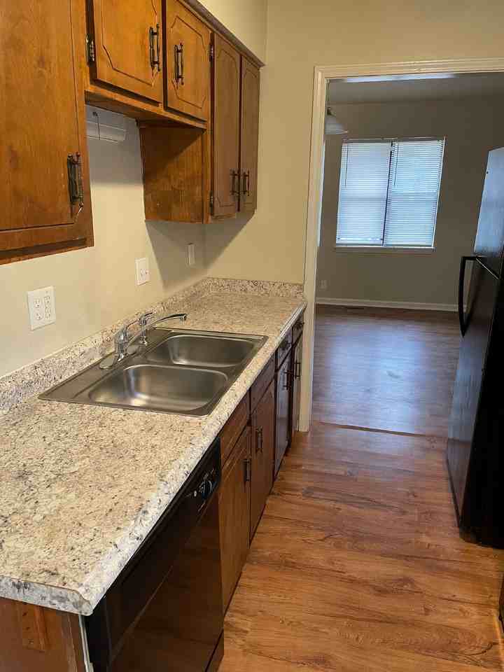 1508 Smoot Dr #B - Photo 4 of 17