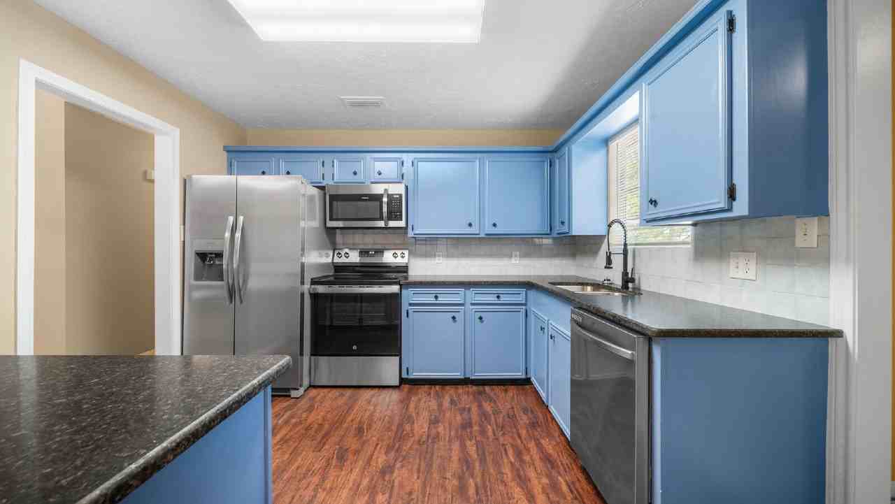 417 Shawnee Dr #B - Photo 5 of 24