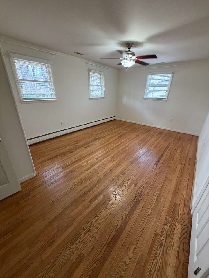 9710 Gwynn Park Dr - Photo 6 of 14