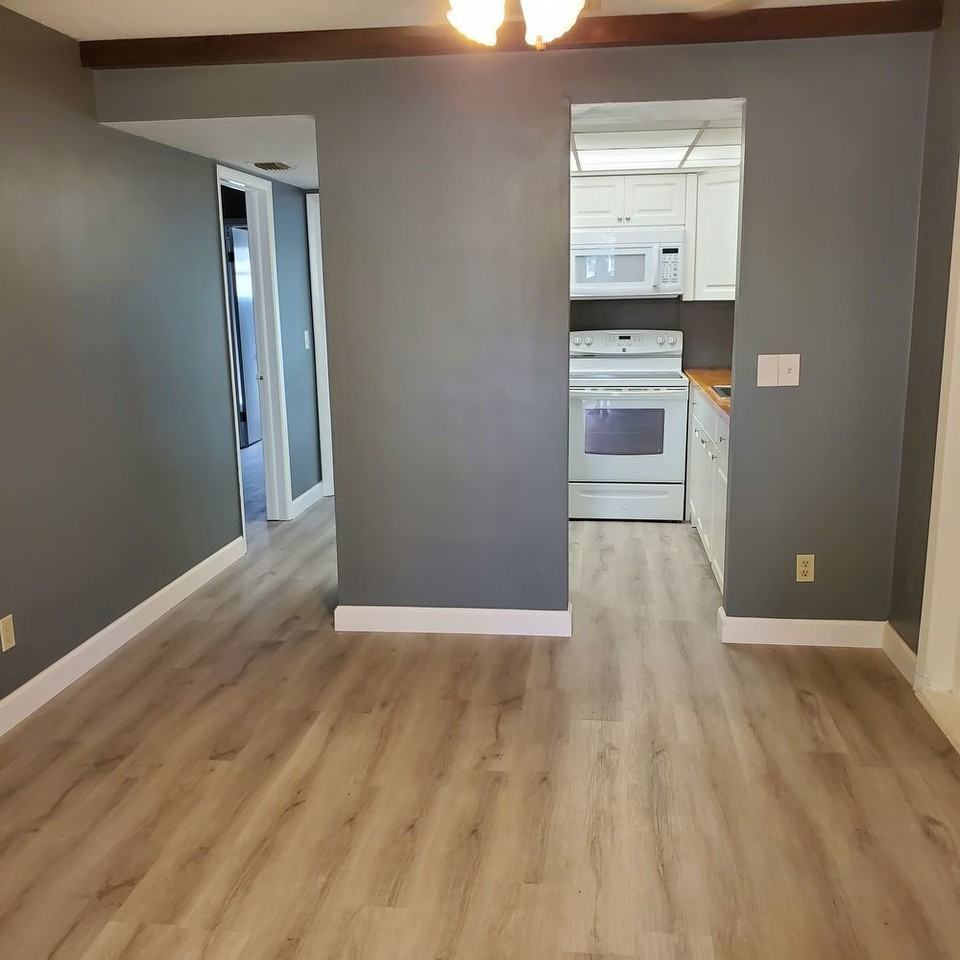 5618 Delaware Ave - Photo 7 of 17