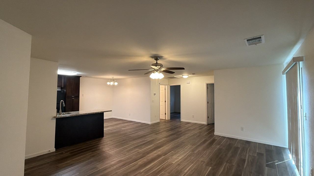 358 Snowhaven Ct - Photo 6 of 14