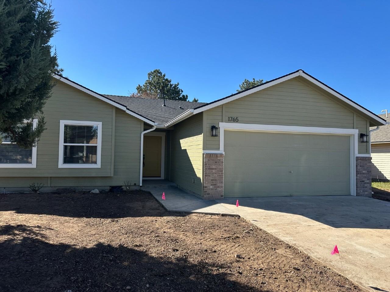 1765 E Oakcrest Dr - Photo 2 of 32