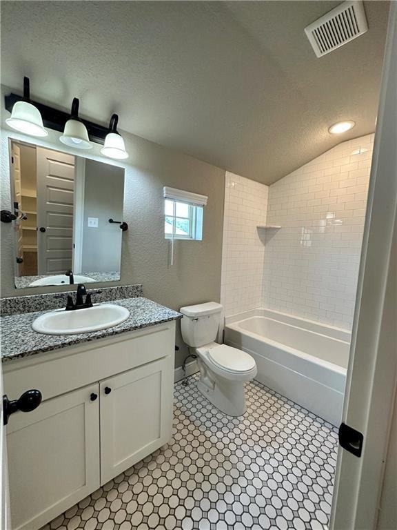 3819 W Maclura Way - Photo 2 of 22