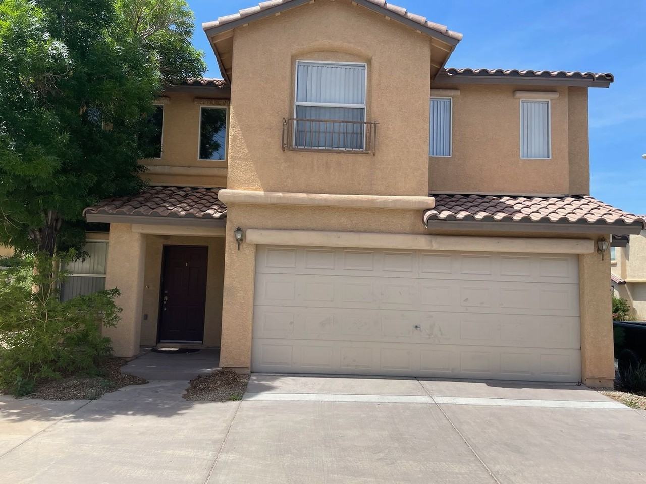 951 Cantabria Heights Ave - Photo 2 of 12