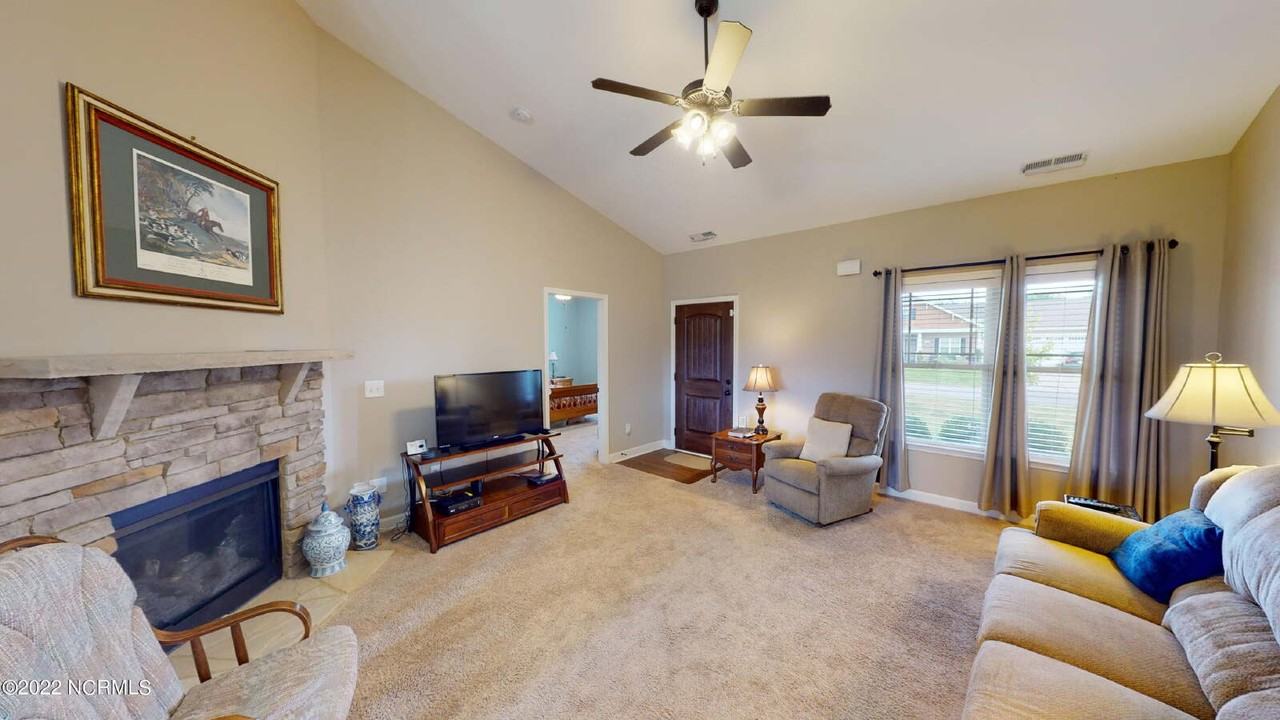 101 Hidden Maple Ct - Photo 7 of 35