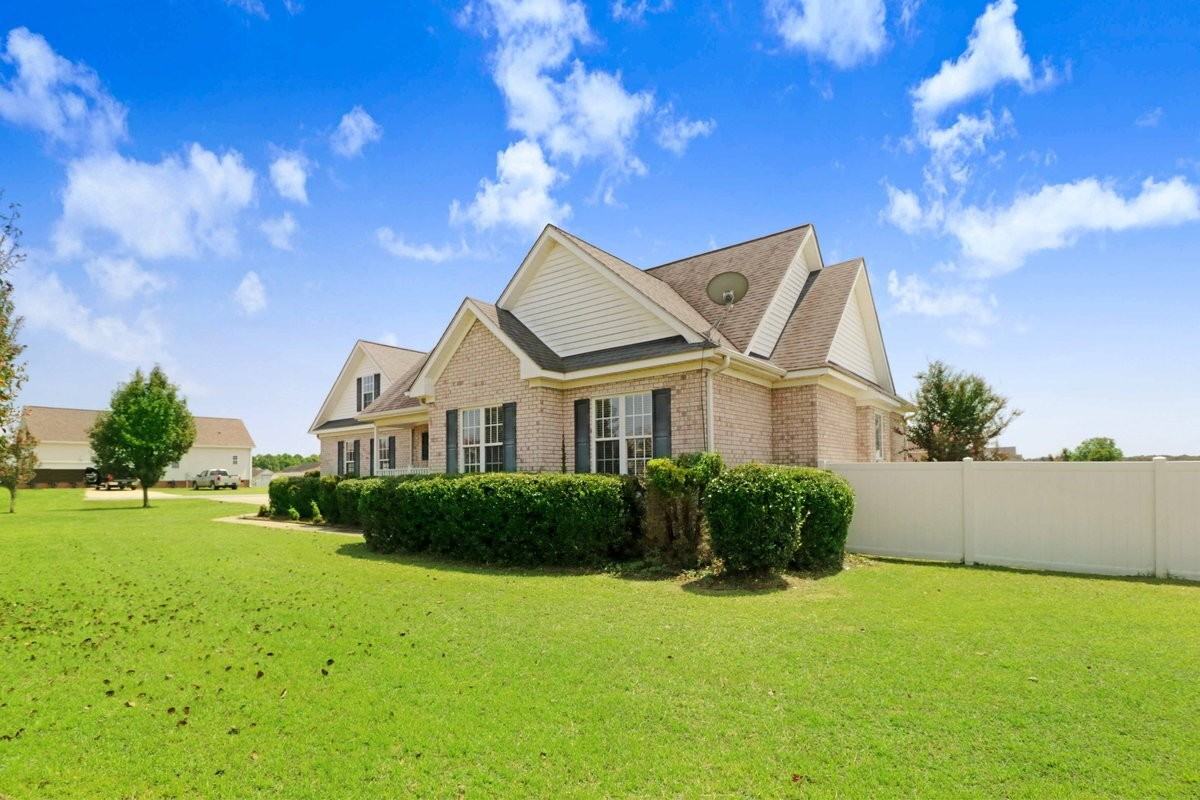 101 Beckett Dr - Photo 2 of 31