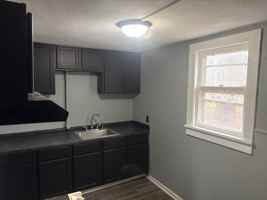 featured image of 408 E 8th St