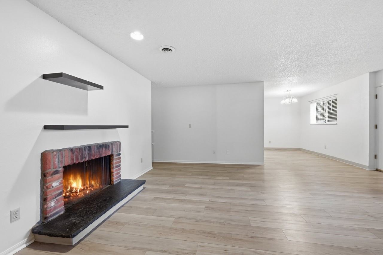 6530 Delmonico Dr - Photo 4 of 33