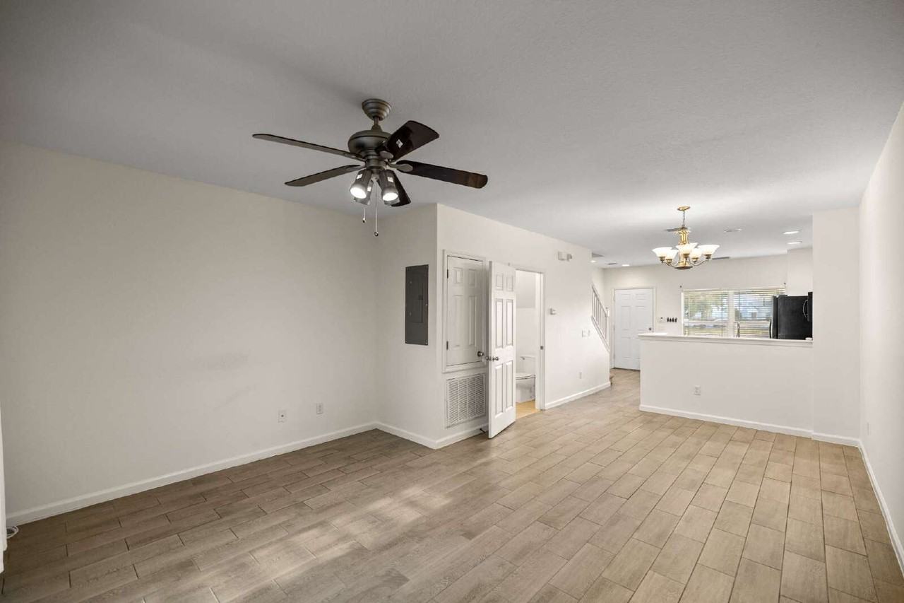4428 Sw 49th Ave - Photo 6 of 18
