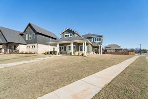 featured image of 2410 W Charleston St