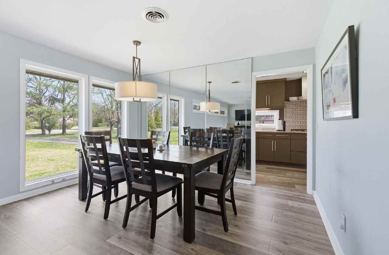 916 Berwick Trl - Photo 7 of 39