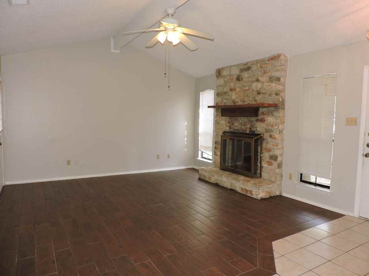 8509 Fathom Cir #B - Photo 4 of 29