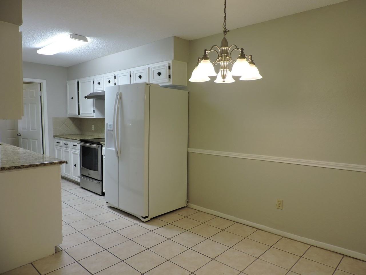 8509 Fathom Cir #B - Photo 5 of 29