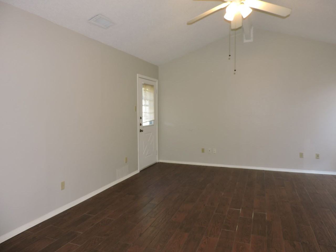 8509 Fathom Cir #B - Photo 7 of 29