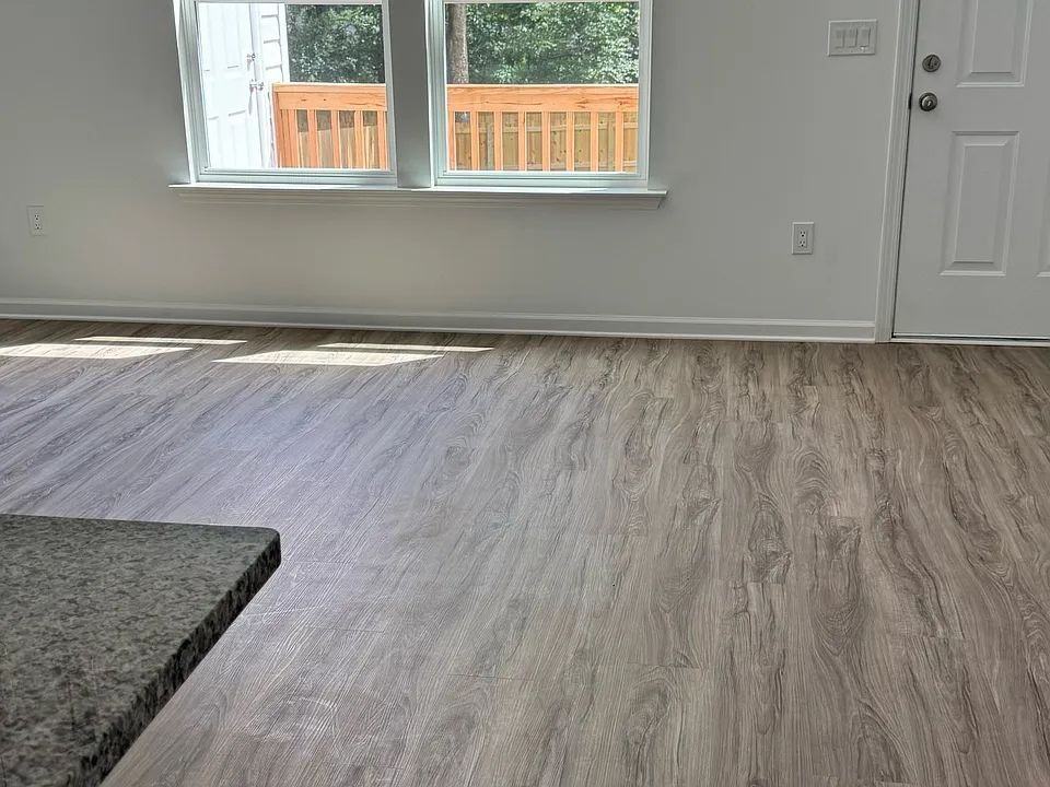 705 W Parker Rd #B - Photo 3 of 6