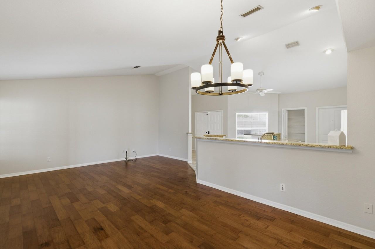 5327 Sw 89th St - Photo 6 of 24