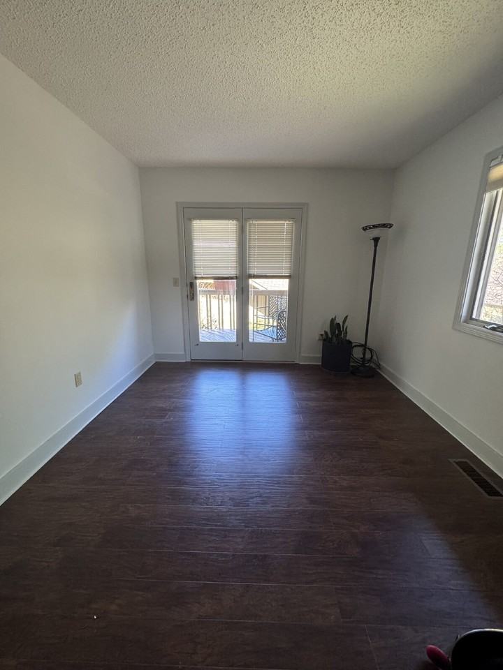 201 Chinquapin Oak Ln - Photo 6 of 28