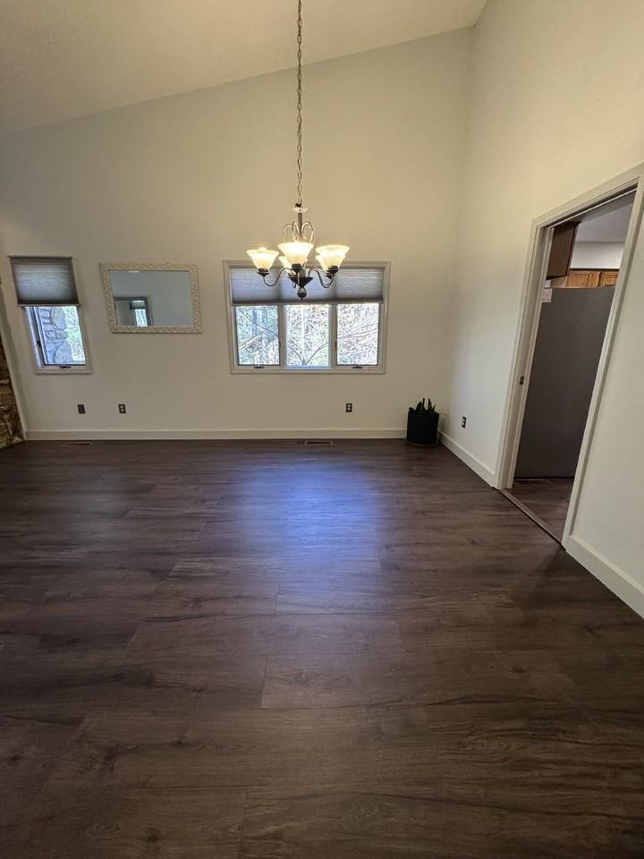 201 Chinquapin Oak Ln - Photo 7 of 28