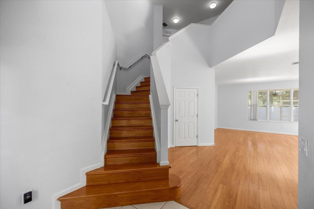 5073 Sw 40th Pl - Photo 2 of 50