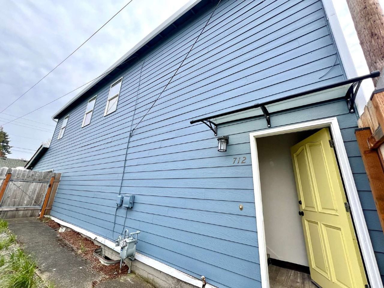 712 W Fourth Plain Blvd - Photo 3 of 18