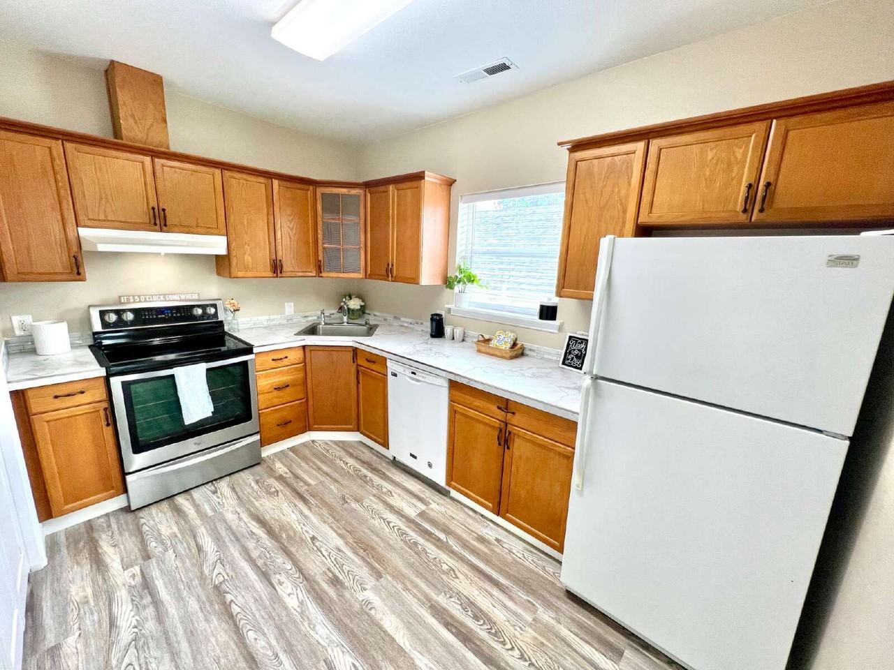 712 W Fourth Plain Blvd - Photo 7 of 18