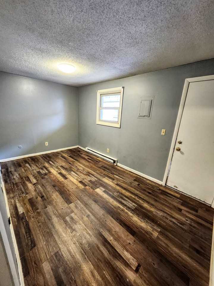 805 N Washington St #10 - Photo 7 of 9