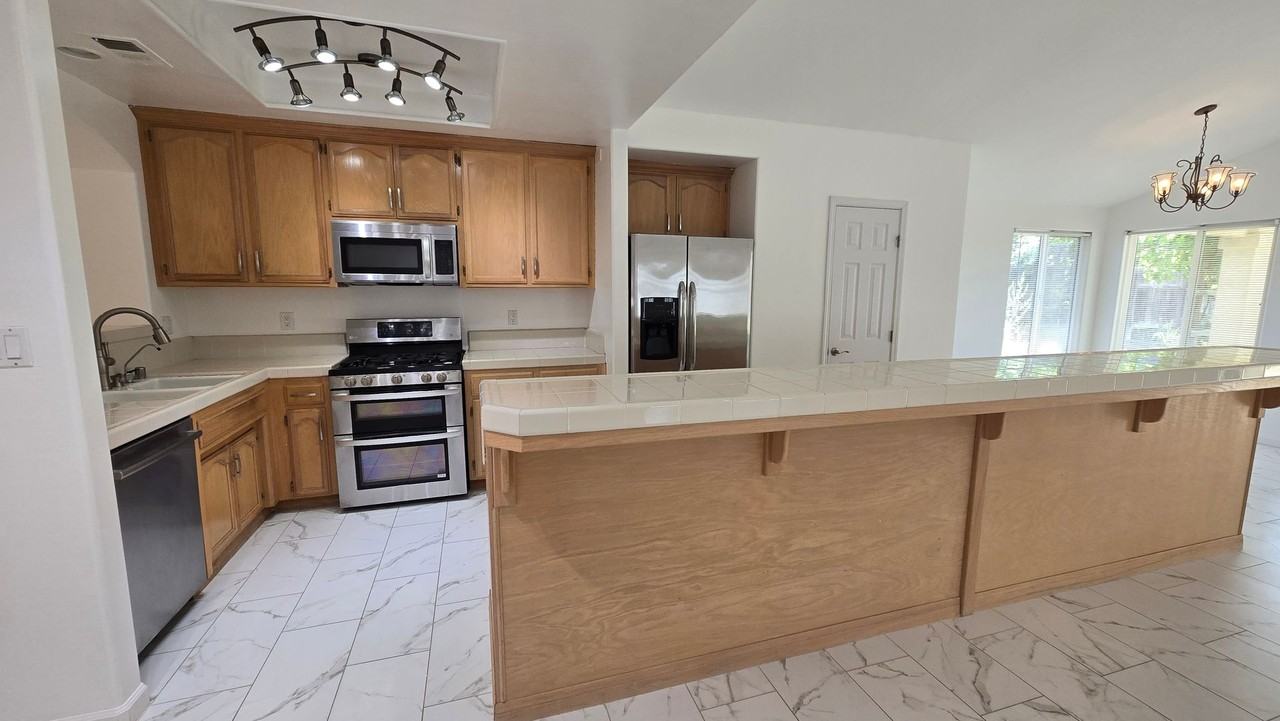 10315 Cheyenne Dr - Photo 4 of 27