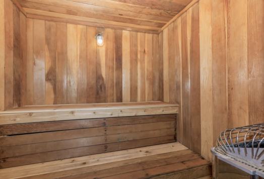 Sahara Palms & Playa Apartments 1 of 4