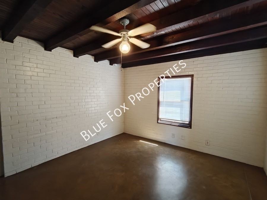 1211 N Jones Blvd #2 - Photo 6 of 18