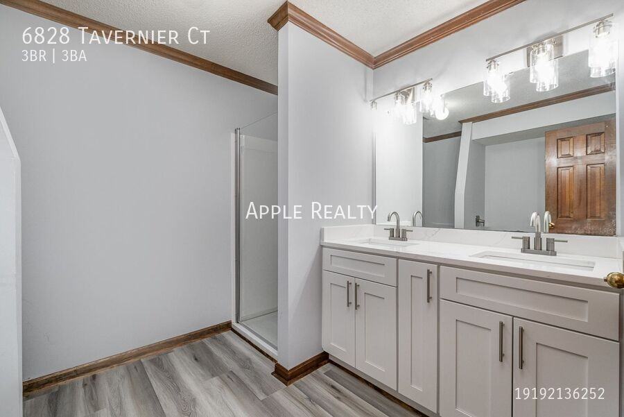 6828 Tavernier Ct - Photo 6 of 26