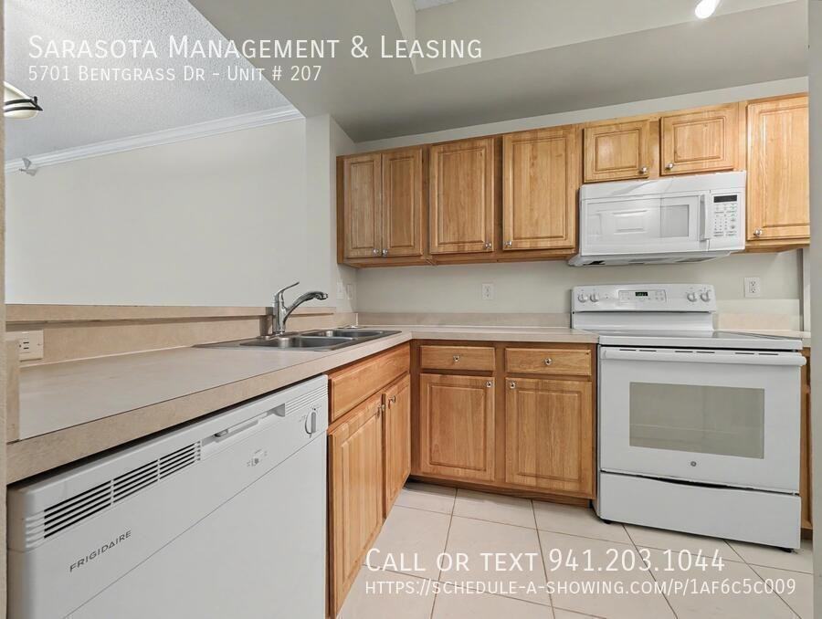 5701 Bentgrass Dr #18-207 - Photo 7 of 26