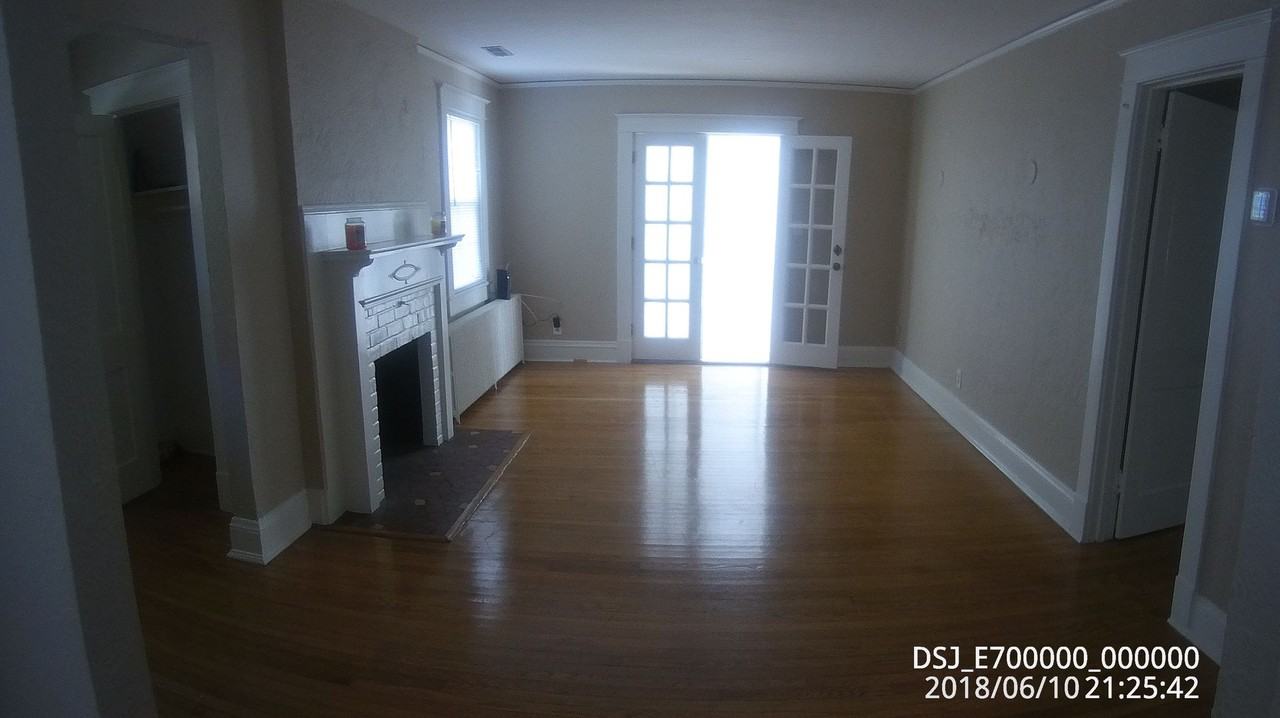 1217 Woodrow Ave - Photo 2 of 10